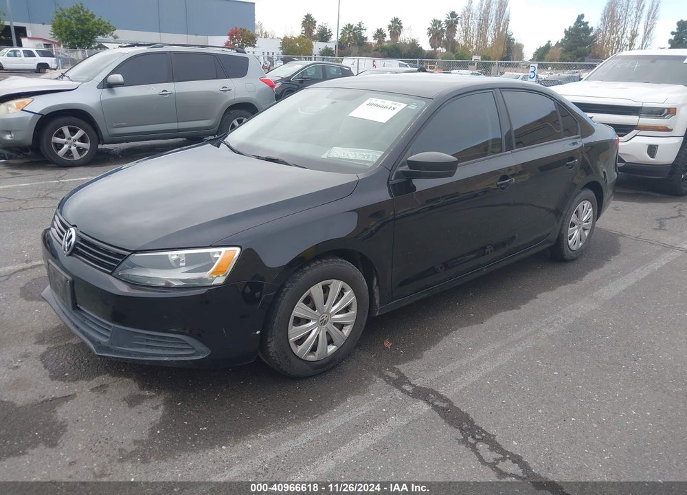 2014 VOLKSWAGEN JETTA 2.0L S VIN: 3VW2K7AJ1EM330685