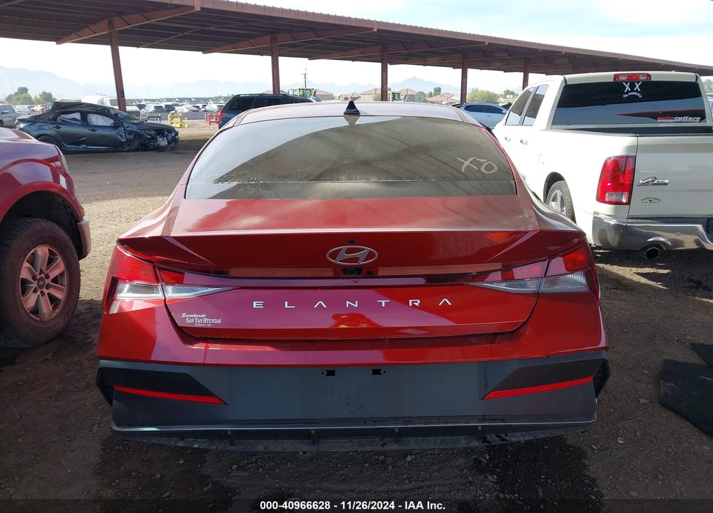 2024 HYUNDAI ELANTRA SEL VIN: KMHLM4DG8RU672843