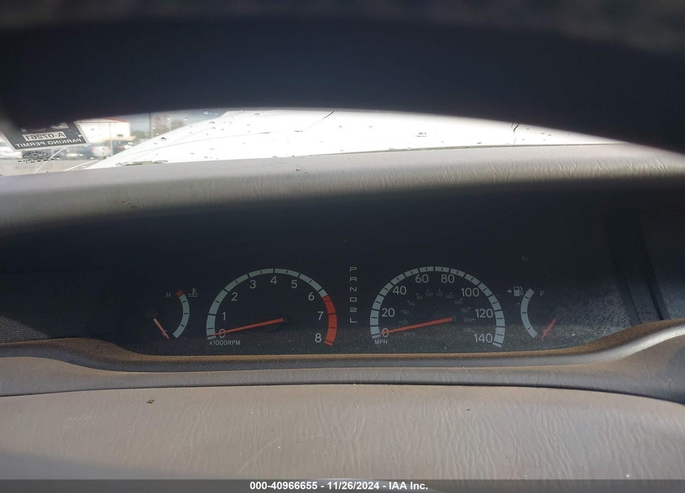2002 TOYOTA AVALON XL VIN: 4T1BF28B32U230695