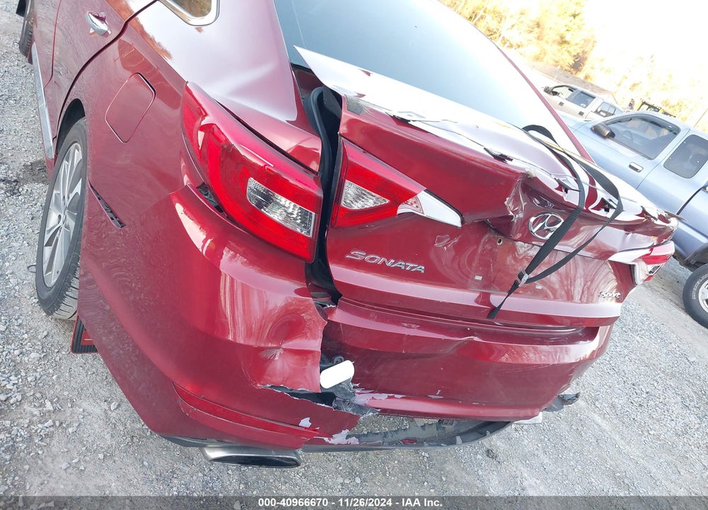 2015 HYUNDAI SONATA SPORT VIN: 5NPE34AF7FH056648