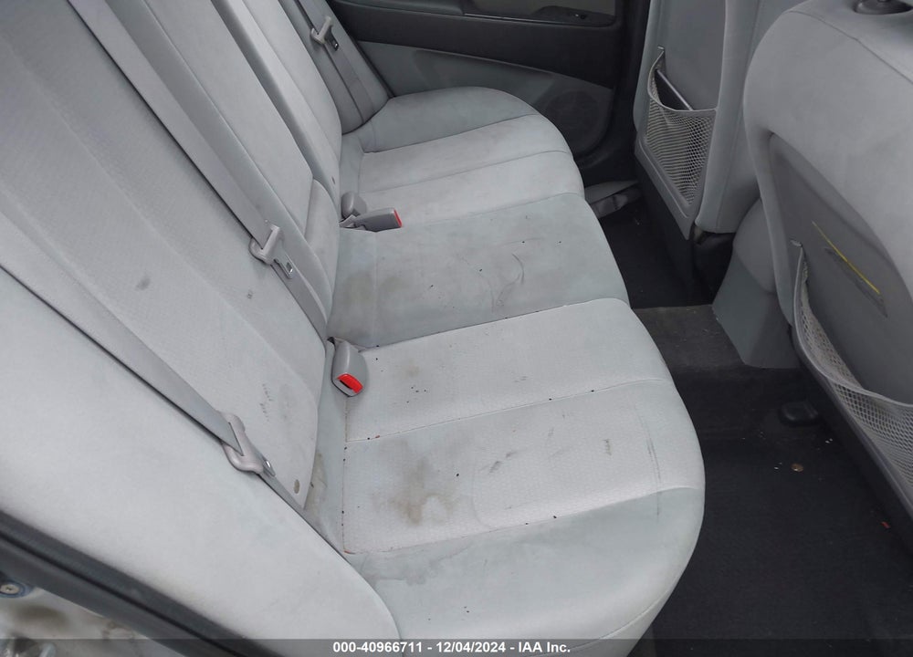 2008 HYUNDAI ELANTRA GLS/SE VIN: KMHDU46D38U573501