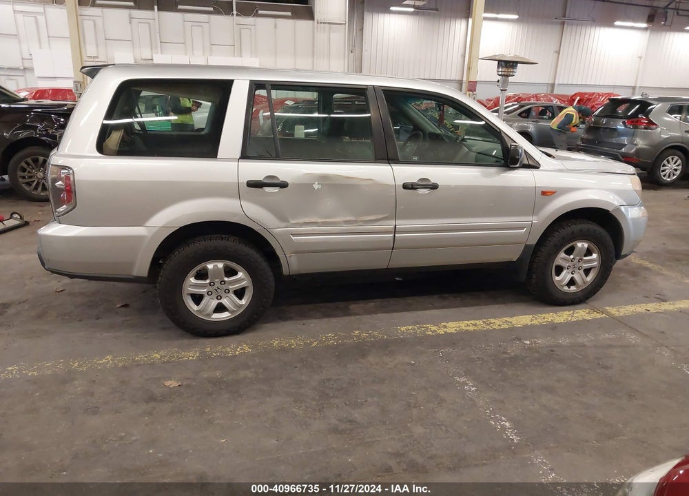 2006 HONDA PILOT LX VIN: 2HKYF18196H527454