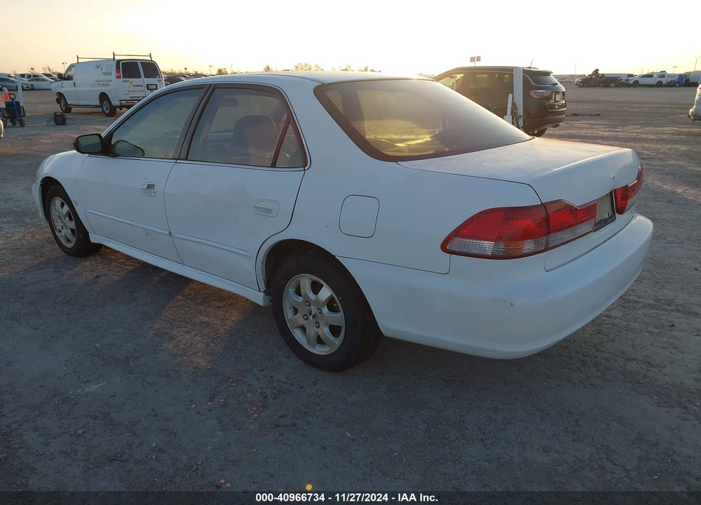 2001 HONDA ACCORD 2.3 EX VIN: JHMCG56691C017380