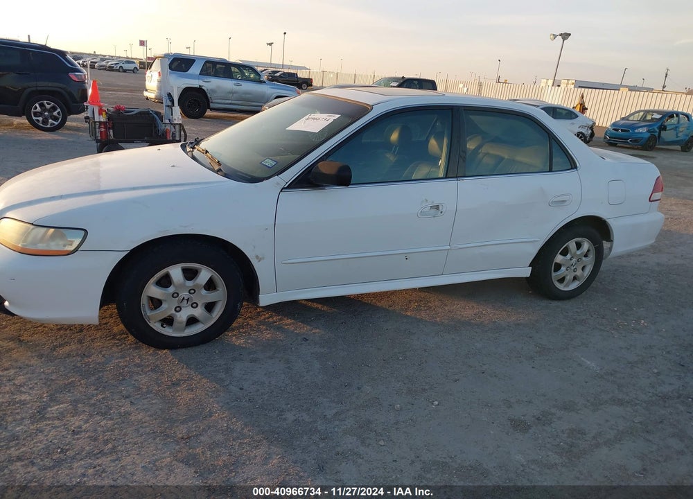 2001 HONDA ACCORD 2.3 EX VIN: JHMCG56691C017380