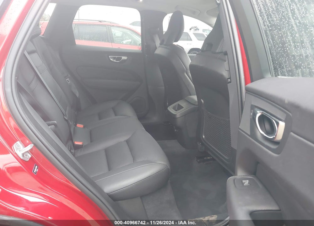 2020 VOLVO XC60 T5 MOMENTUM VIN: YV4102RK7L1602099