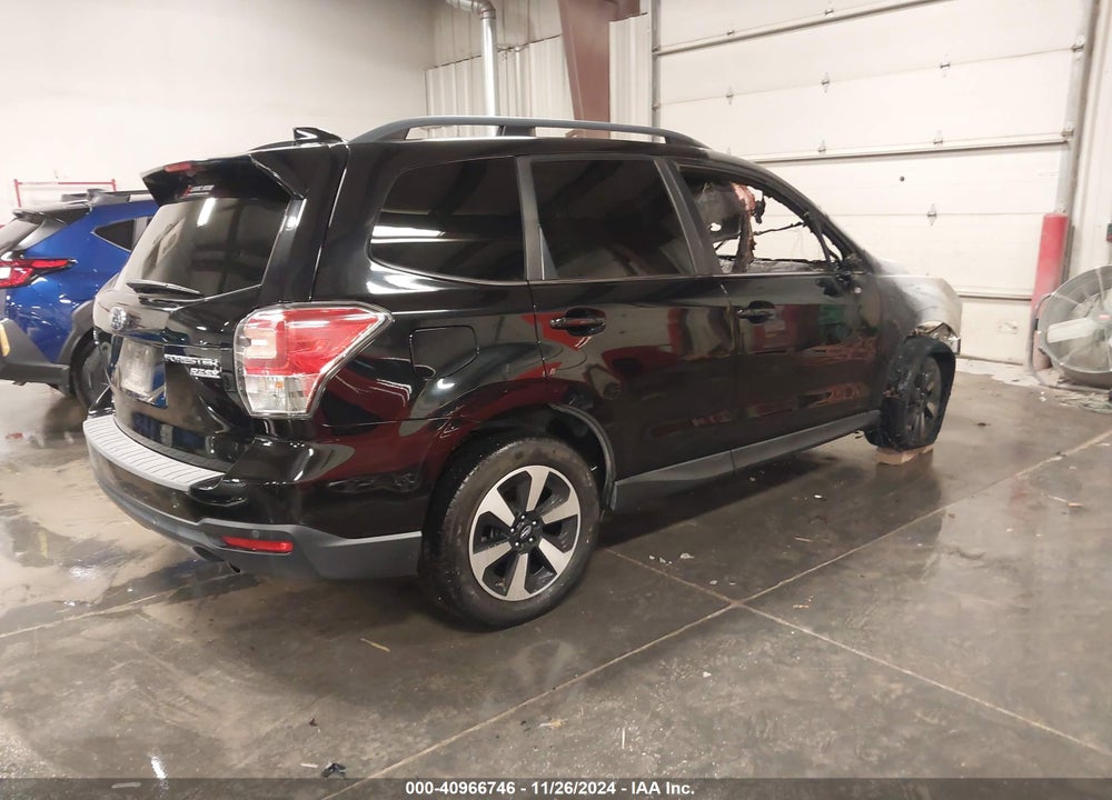 2017 SUBARU FORESTER LIMITED VIN: JF2SJARC3HH435277