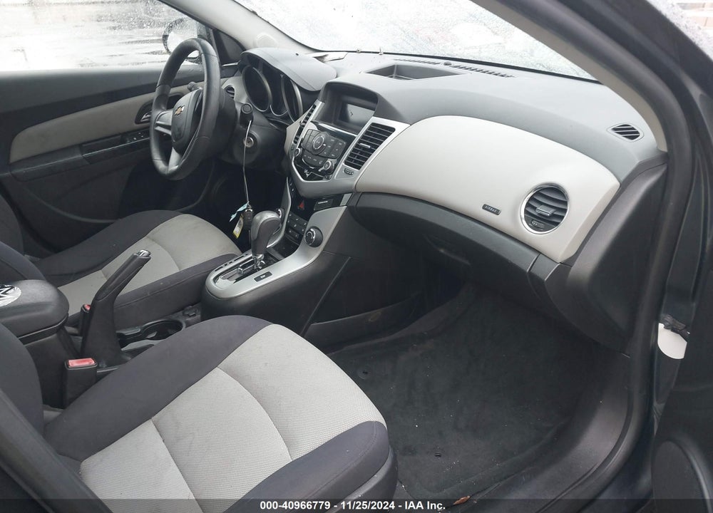 2013 CHEVROLET CRUZE LS AUTO VIN: 1G1PA5SG8D7177372