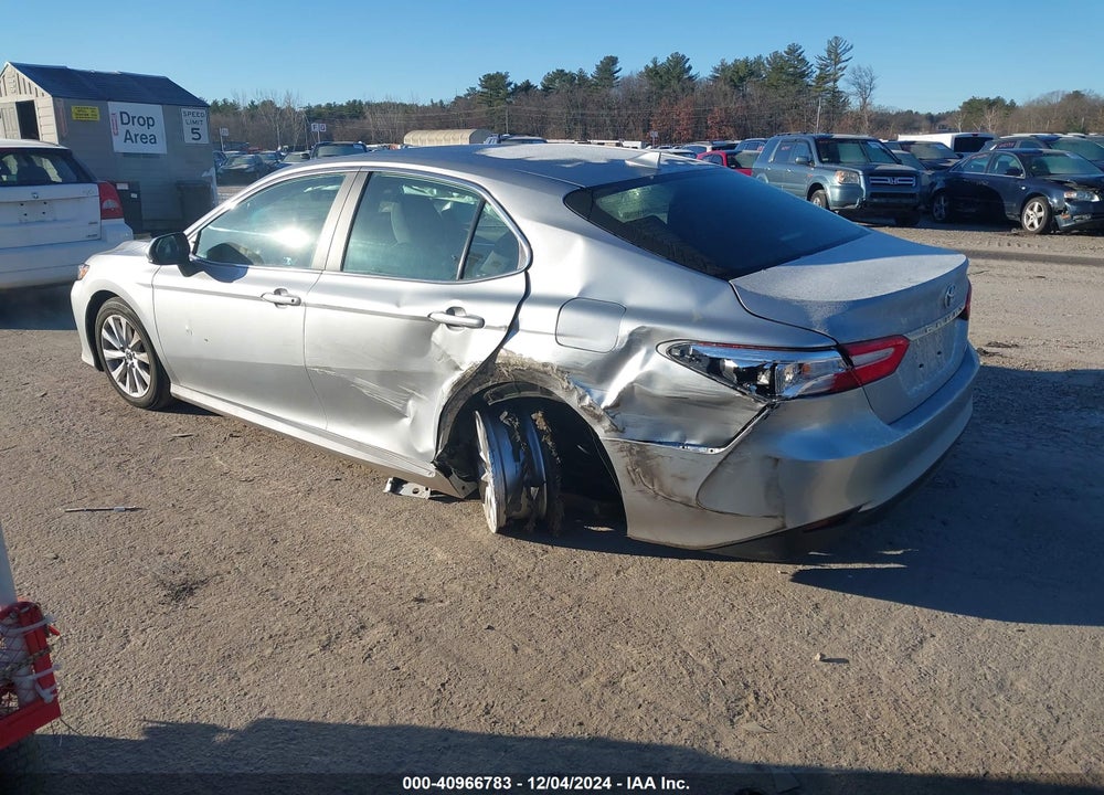 2019 TOYOTA CAMRY VIN: 4T1B11HK2KU841116