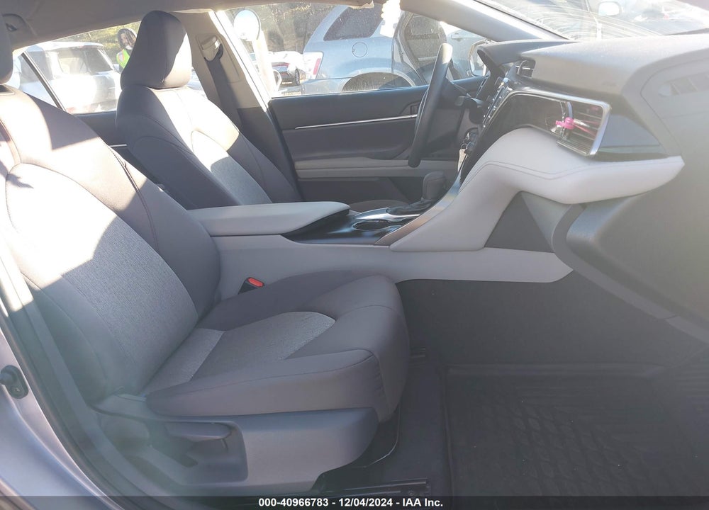 2019 TOYOTA CAMRY VIN: 4T1B11HK2KU841116