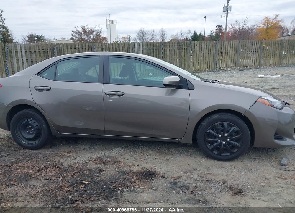 2019 TOYOTA COROLLA LE VIN: 2T1BURHE7KC184461