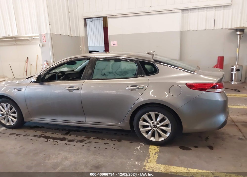 2016 KIA OPTIMA VIN: 5XXGT4L33GG081782
