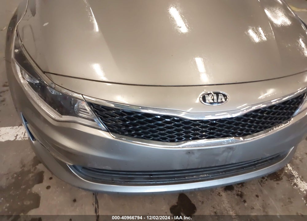 2016 KIA OPTIMA VIN: 5XXGT4L33GG081782