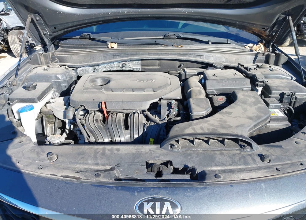 2019 KIA OPTIMA S VIN: 5XXGT4L38KG376952