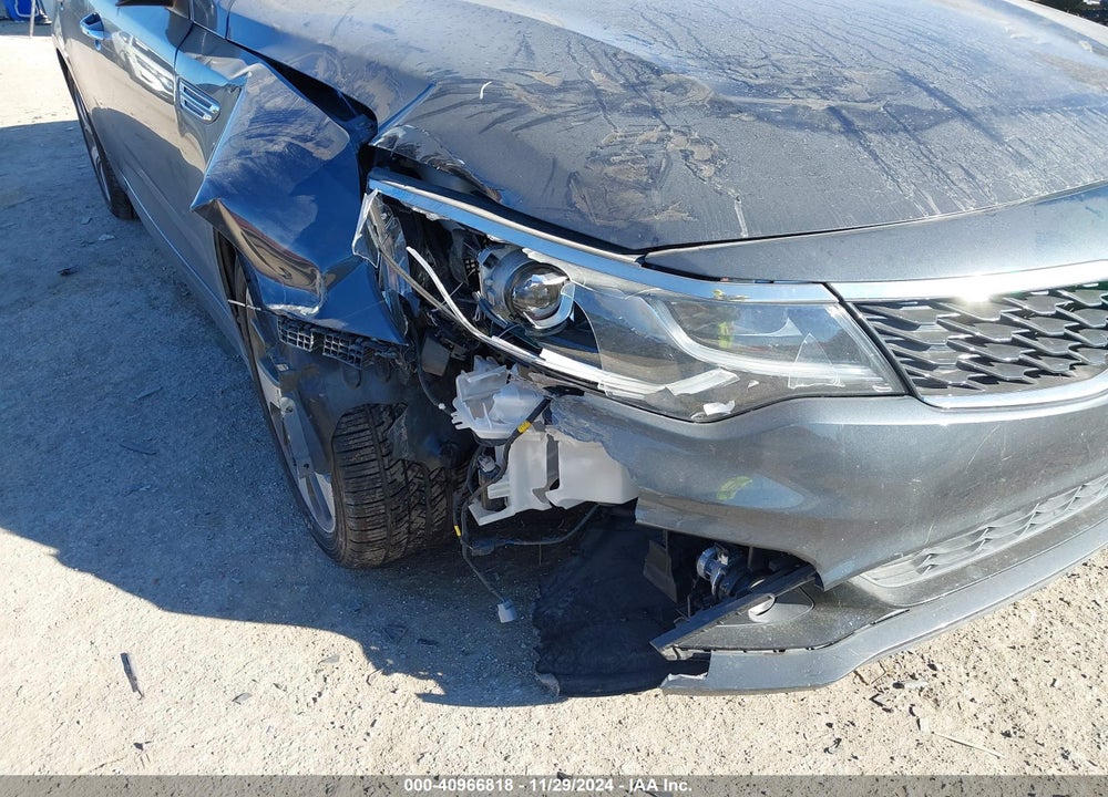 2019 KIA OPTIMA S VIN: 5XXGT4L38KG376952
