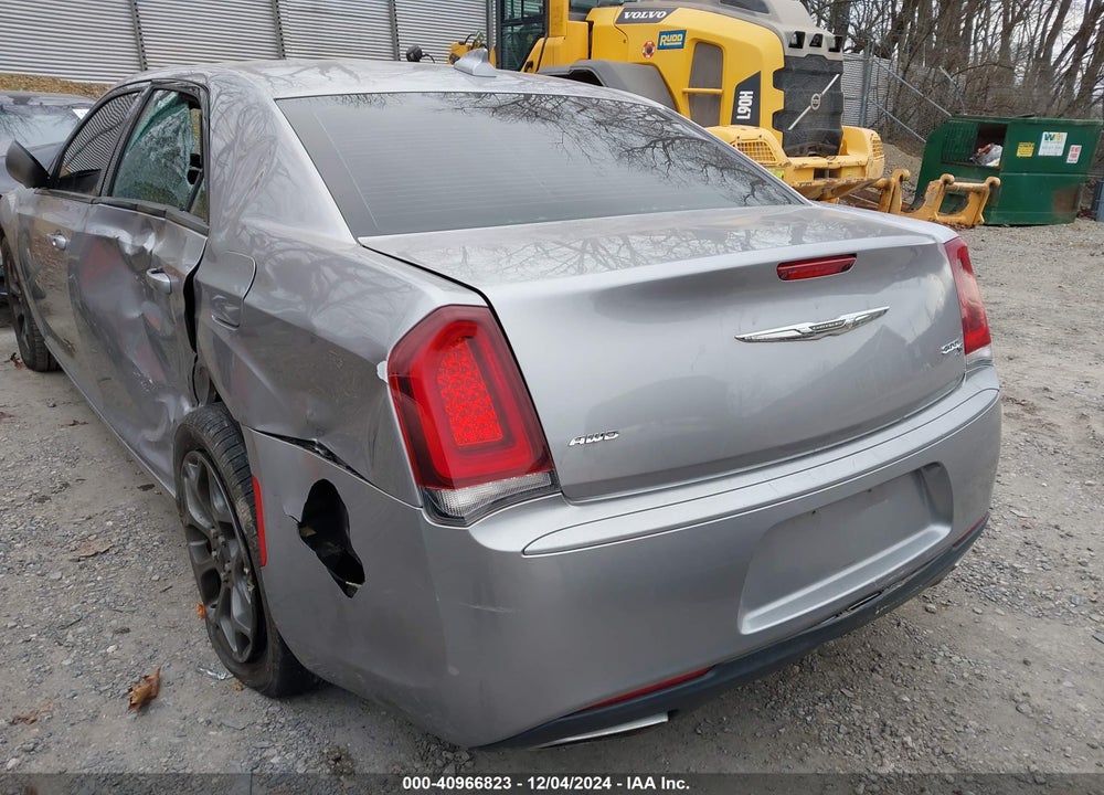 2018 CHRYSLER 300 VIN: 2C3CCAGG3JH267406