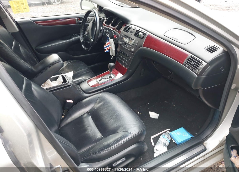 2003 LEXUS ES 300 VIN: JTHBF30G930138547