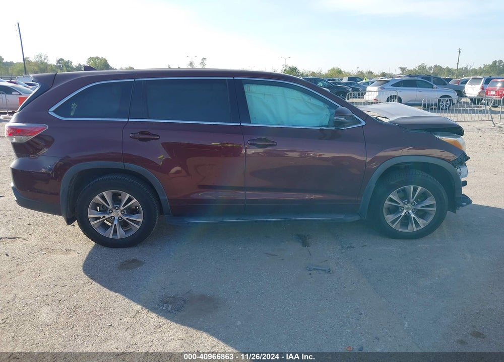 2015 TOYOTA HIGHLANDER LE PLUS V6 VIN: 5TDZKRFH8FS084738