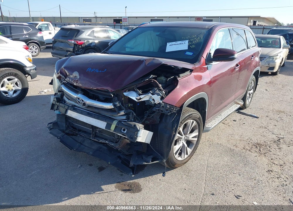 2015 TOYOTA HIGHLANDER LE PLUS V6 VIN: 5TDZKRFH8FS084738