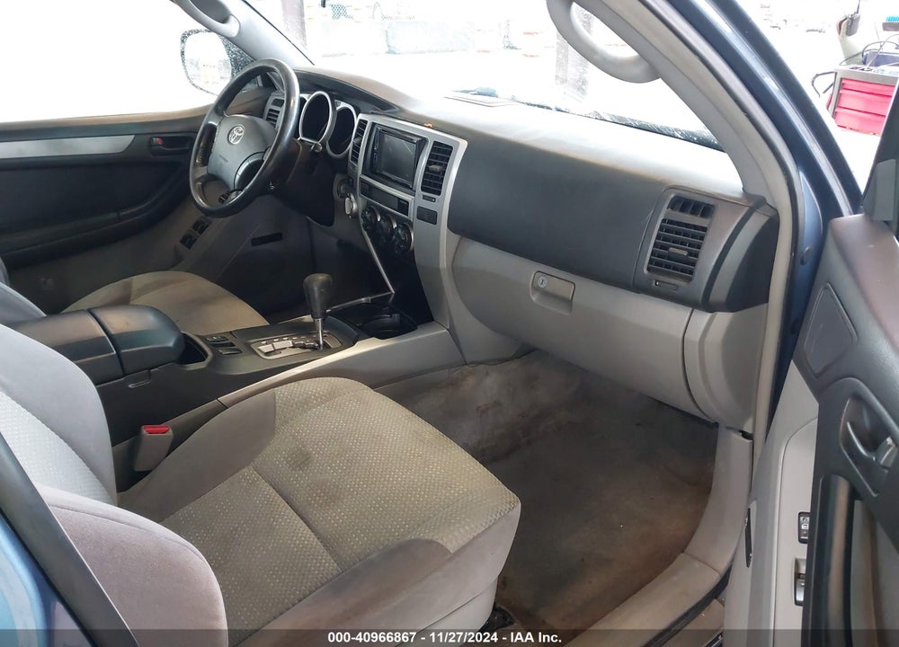 2003 TOYOTA 4RUNNER SR5 V8 VIN: JTEBT14R330013209