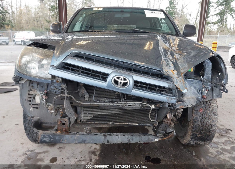 2003 TOYOTA 4RUNNER SR5 V8 VIN: JTEBT14R330013209