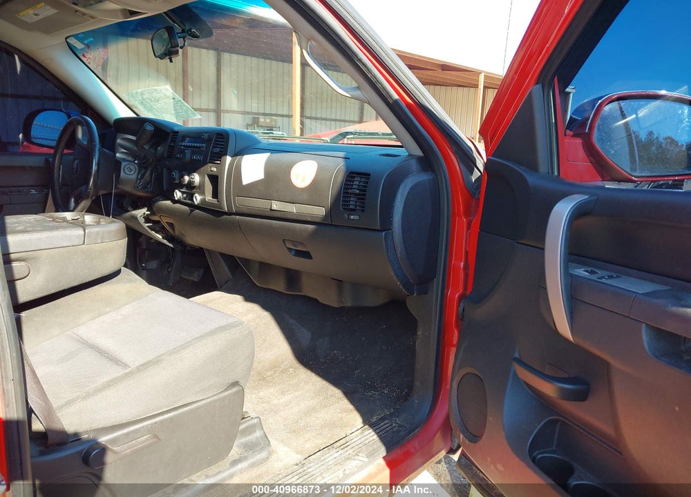 2010 CHEVROLET SILVERADO 1500 LT VIN: 3GCRCSE06AG182044