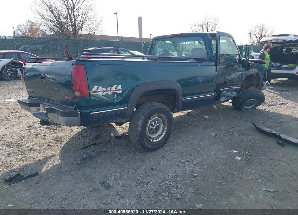 2000 GMC SIERRA 2500 CLASSIC SL VIN: 1GTGK24RXYR101812
