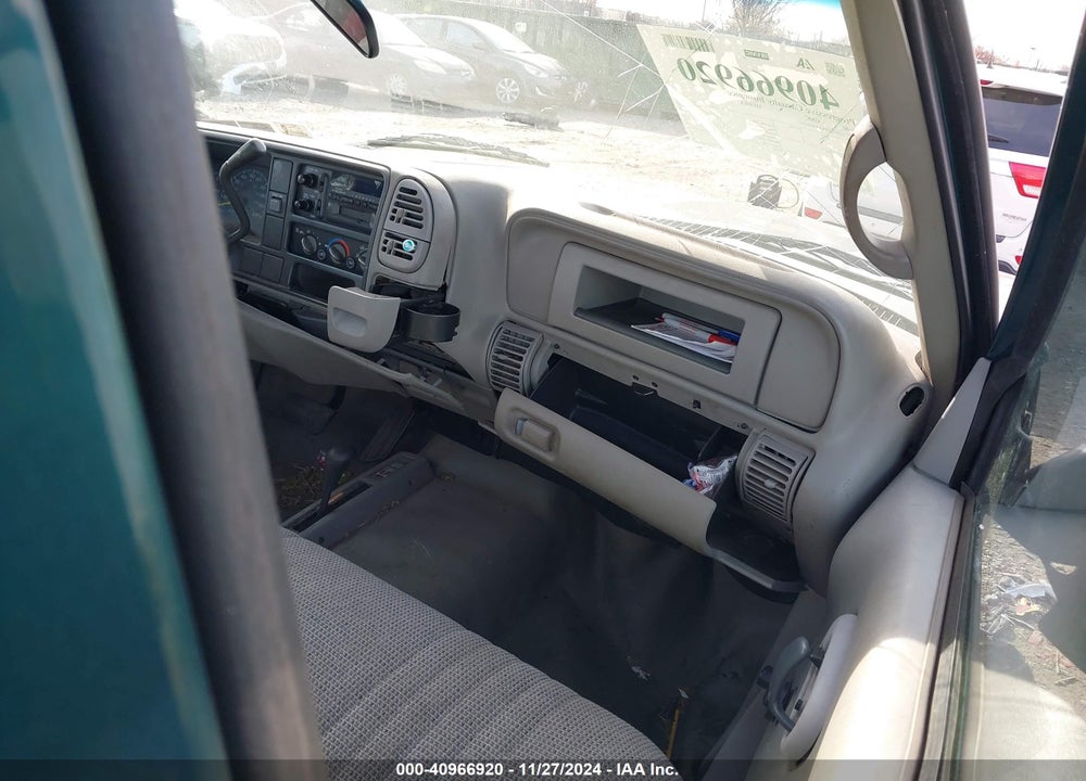 2000 GMC SIERRA 2500 CLASSIC SL VIN: 1GTGK24RXYR101812