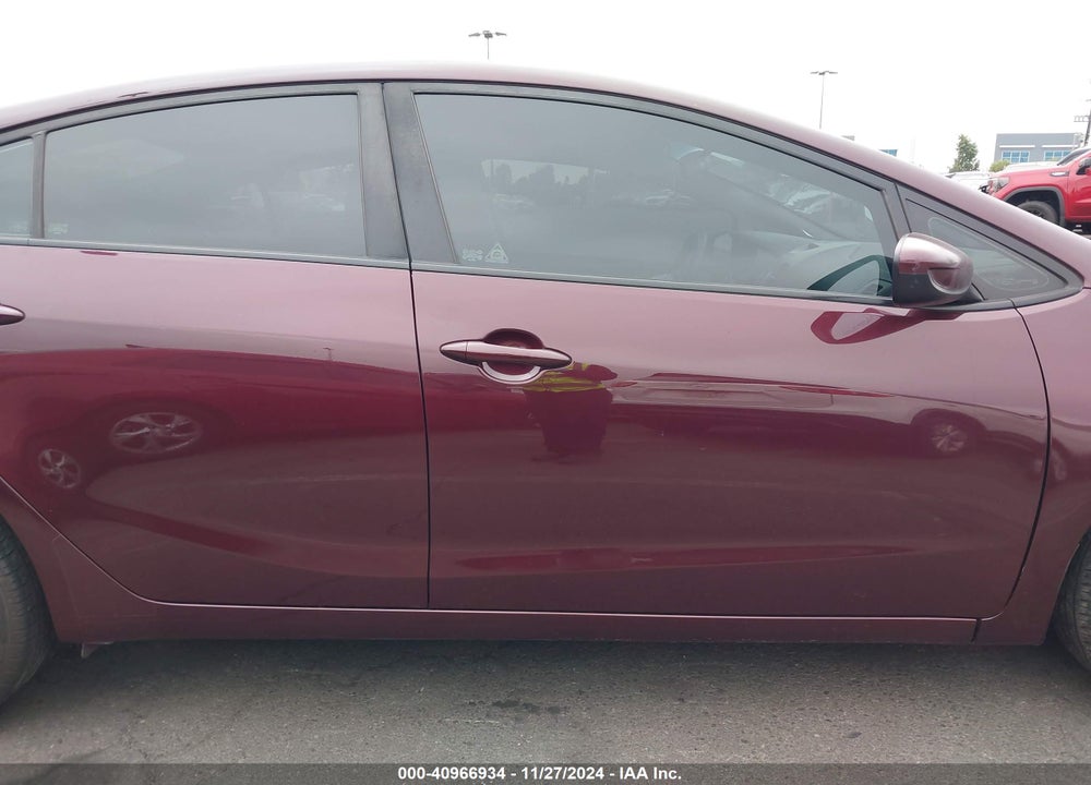 2017 KIA FORTE LX VIN: 3KPFK4A74HE126002