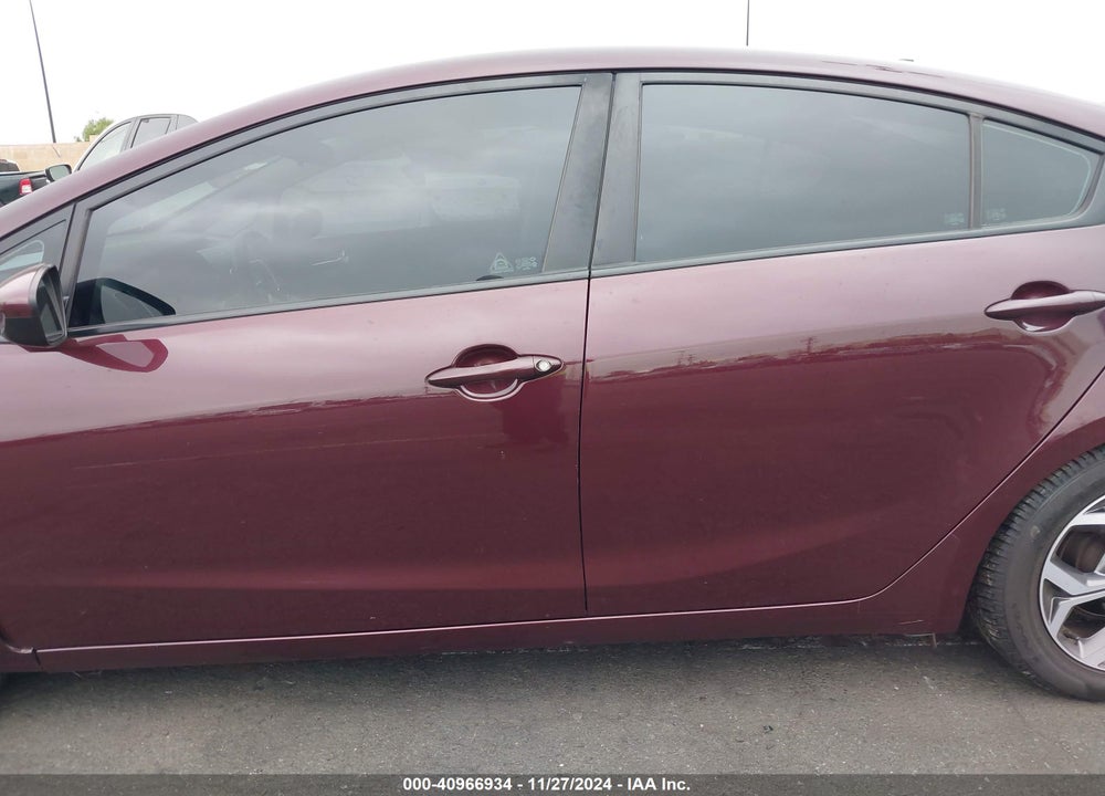 2017 KIA FORTE LX VIN: 3KPFK4A74HE126002