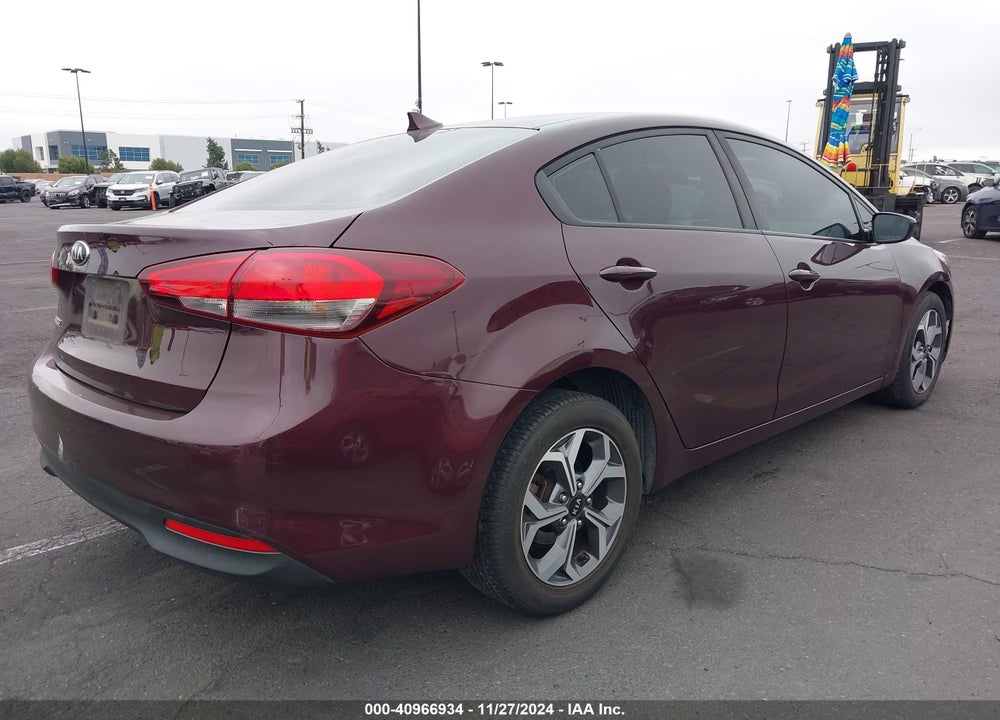 2017 KIA FORTE LX VIN: 3KPFK4A74HE126002