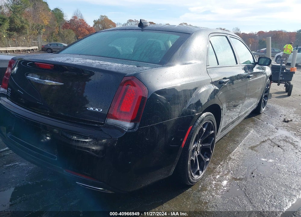 2019 CHRYSLER 300 TOURING VIN: 2C3CCAAG8KH662241
