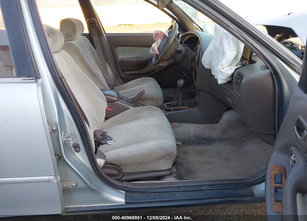1994 TOYOTA CAMRY LE VIN: JT2SK12E2R0193842