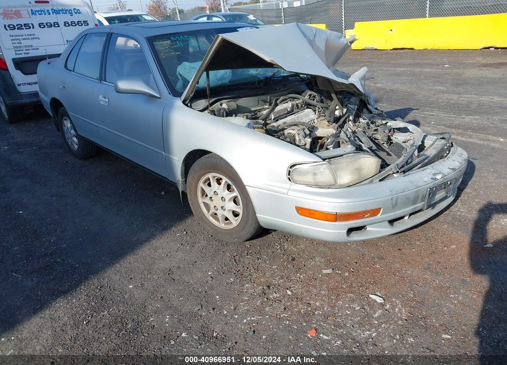 1994 TOYOTA CAMRY LE VIN: JT2SK12E2R0193842