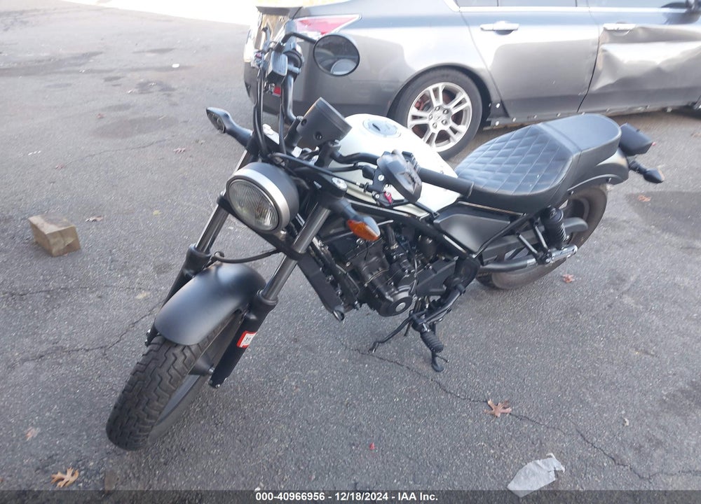 2017 HONDA CMX300 VIN: MLHNC5307H5000997