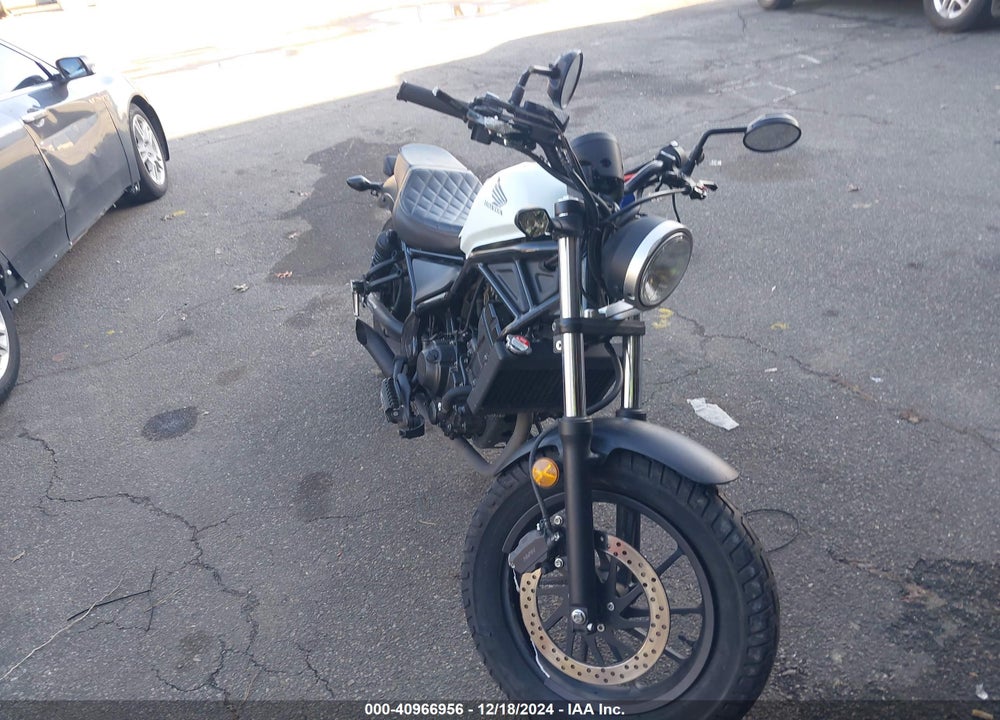 2017 HONDA CMX300 VIN: MLHNC5307H5000997