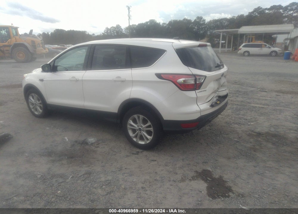 2017 FORD ESCAPE SE VIN: 1FMCU0GD6HUE17021