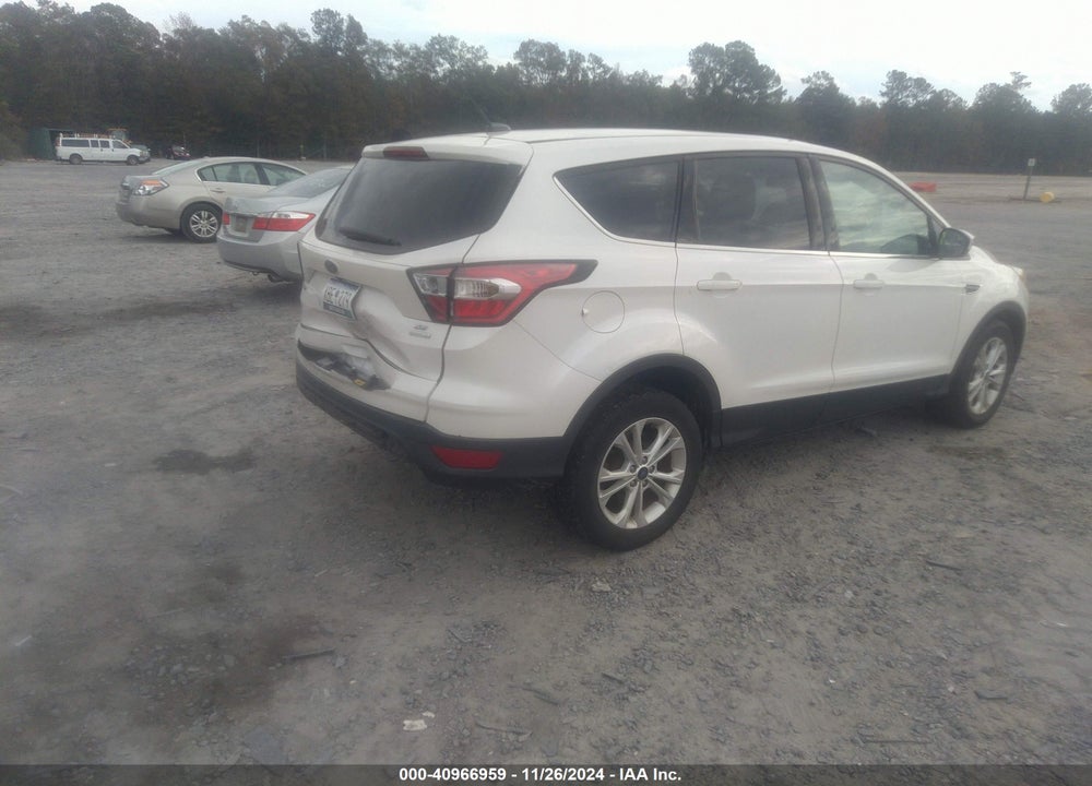 2017 FORD ESCAPE SE VIN: 1FMCU0GD6HUE17021