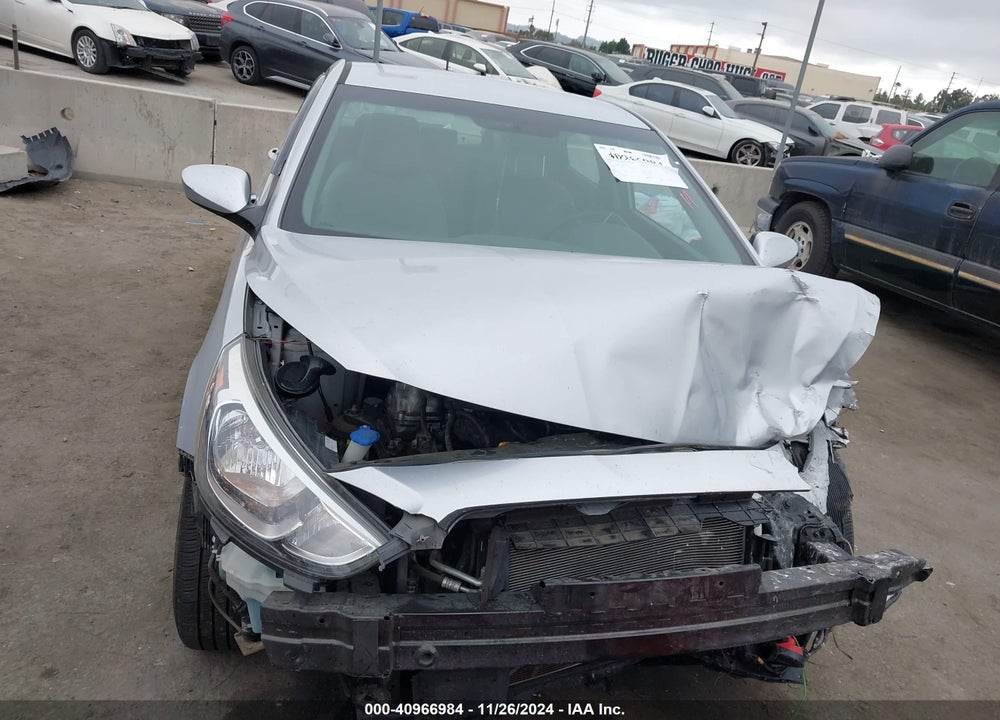 2017 HYUNDAI ACCENT SE VIN: KMHCT4AE1HU300572