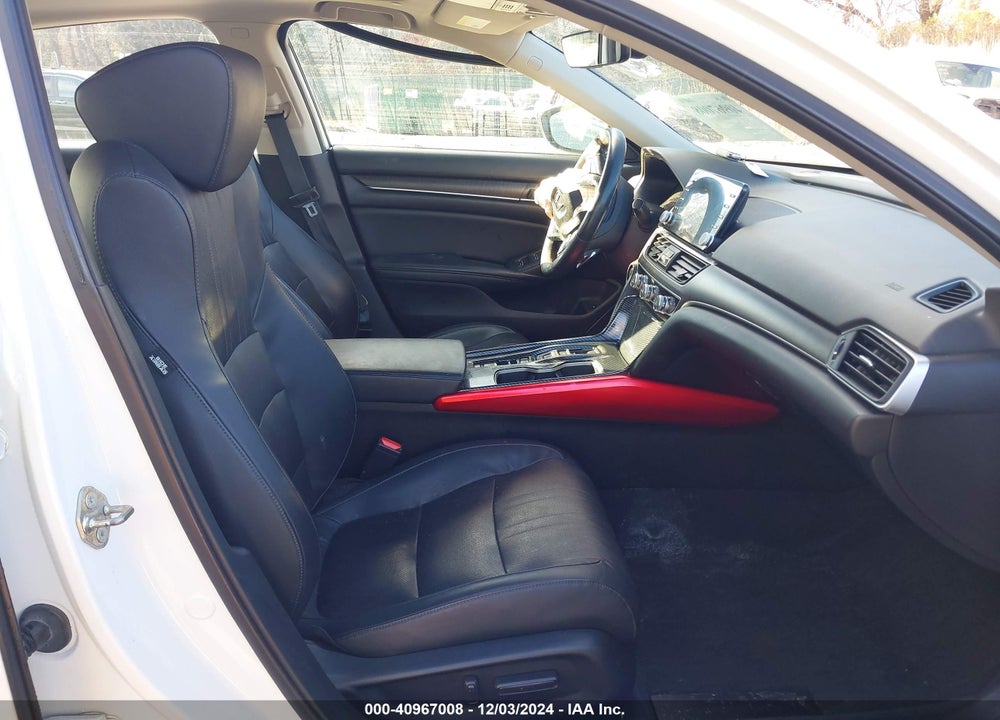 2018 HONDA ACCORD VIN: 1HGCV2F53JA037778