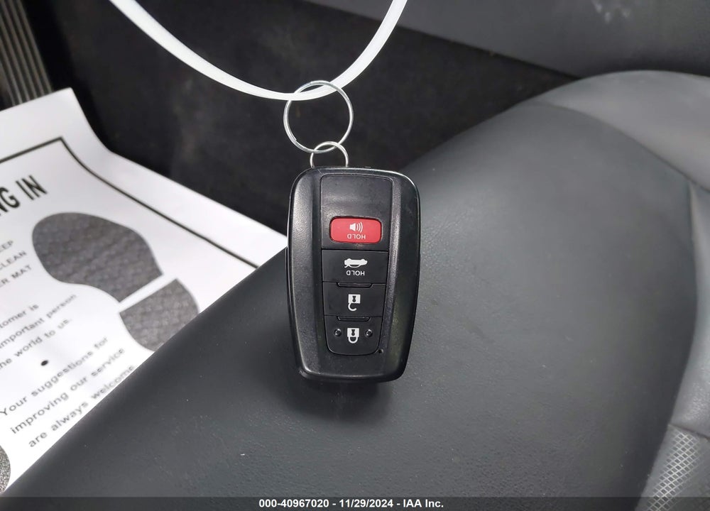 2022 TOYOTA MIRAI XLE VIN: JTDAAAAA1NA005658