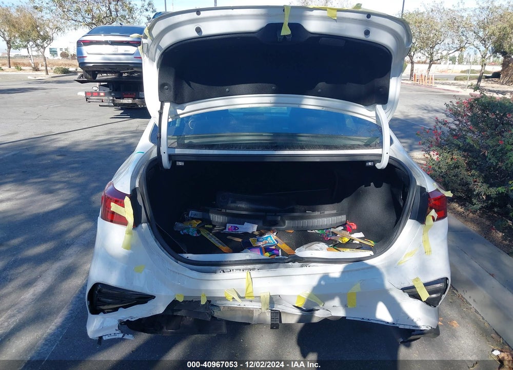 2019 KIA FORTE LXS VIN: 3KPF24AD1KE066435