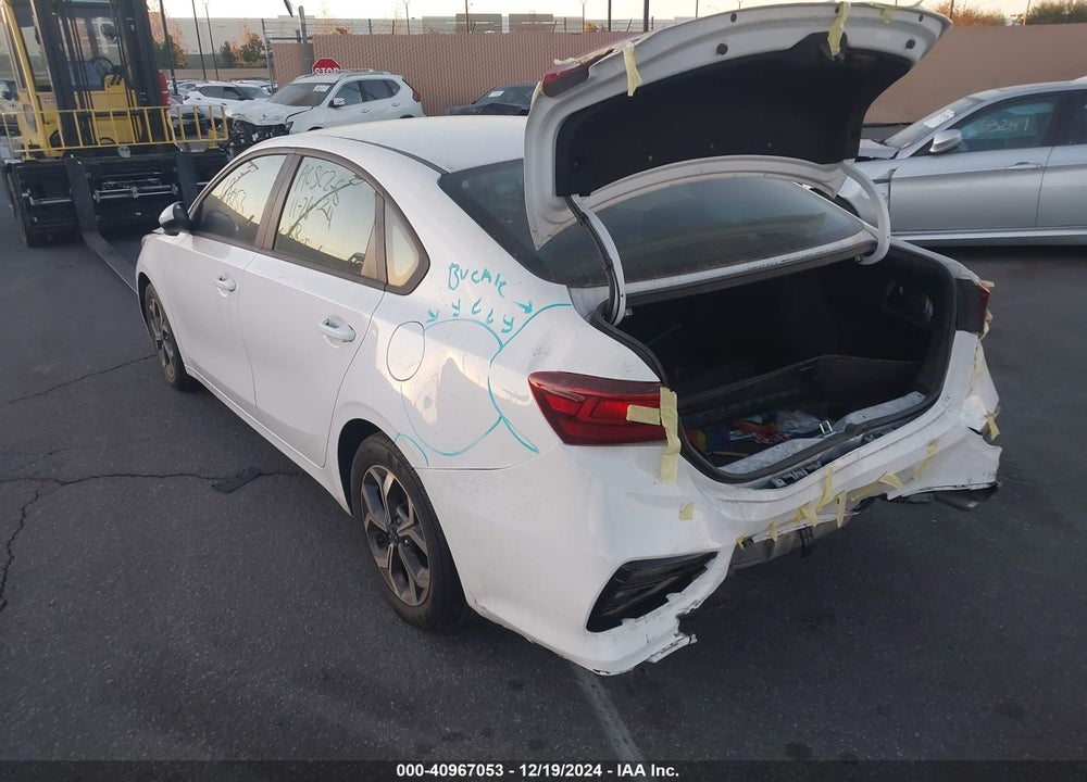 2019 KIA FORTE LXS VIN: 3KPF24AD1KE066435