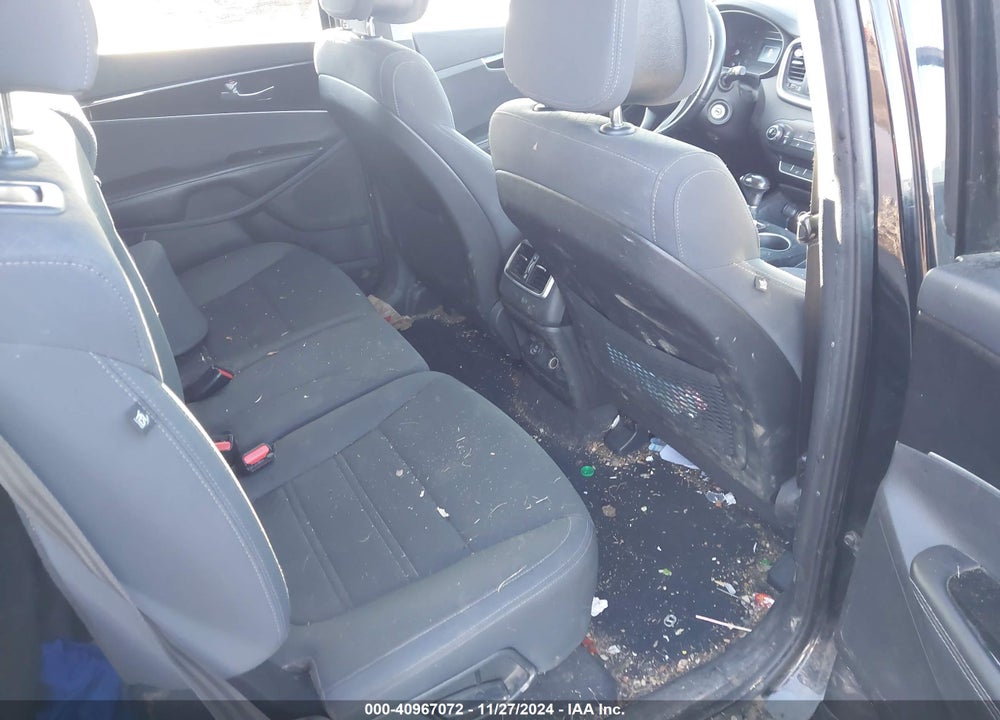 2016 KIA SORENTO 3.3L LX VIN: 5XYPGDA59GG068118