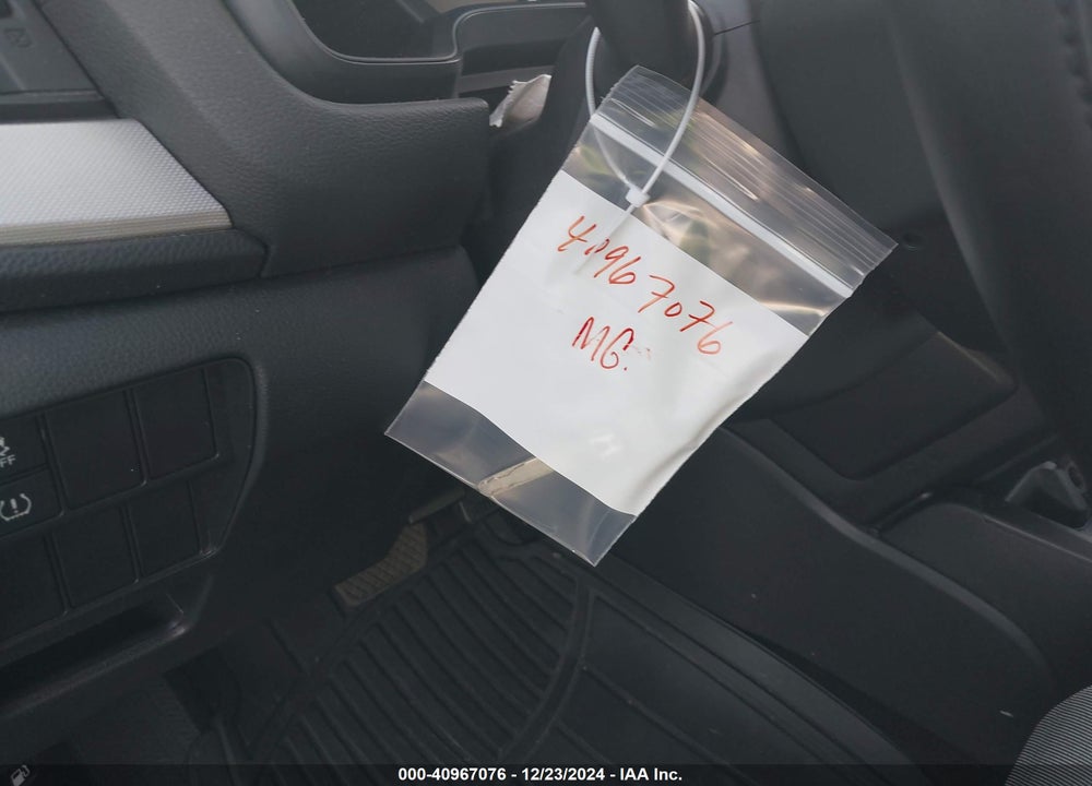 2018 HONDA CR-V LX VIN: 2HKRW5H39JH407613