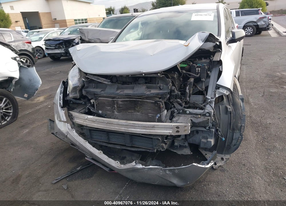 2018 HONDA CR-V LX VIN: 2HKRW5H39JH407613