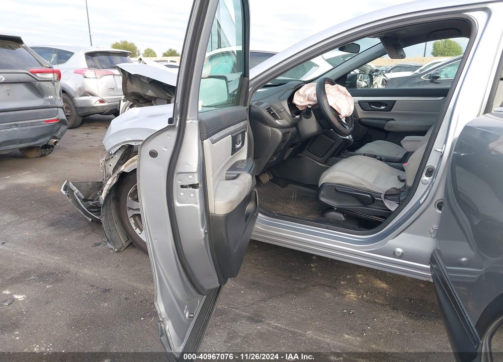 2018 HONDA CR-V LX VIN: 2HKRW5H39JH407613