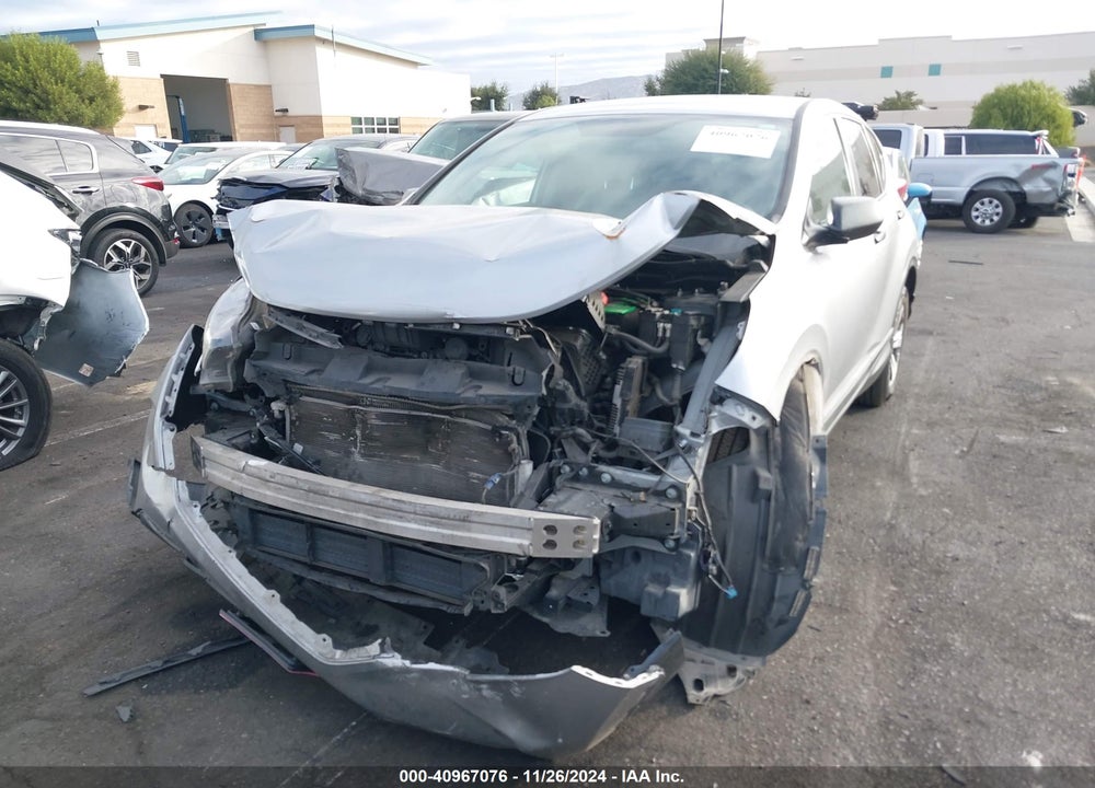 2018 HONDA CR-V LX VIN: 2HKRW5H39JH407613