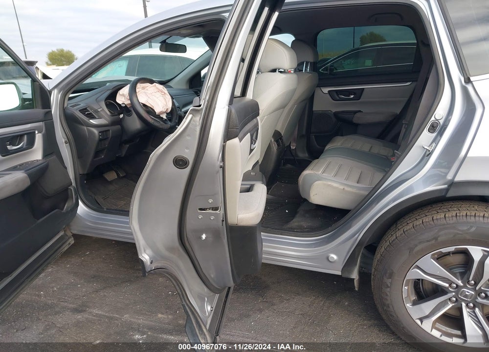 2018 HONDA CR-V LX VIN: 2HKRW5H39JH407613
