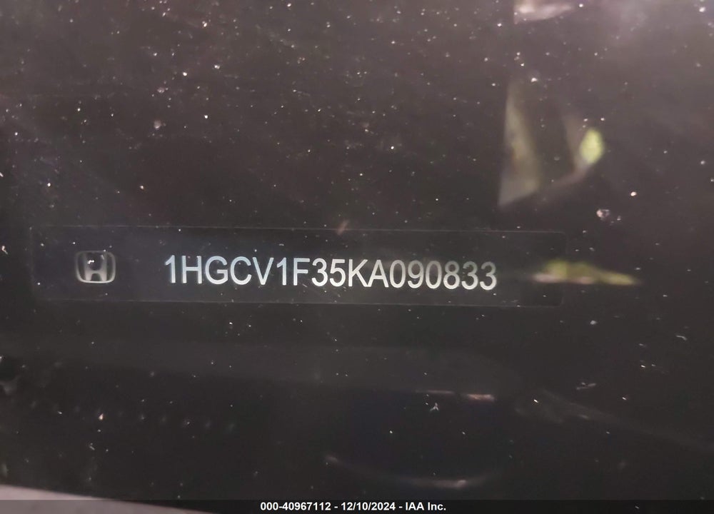 2019 HONDA ACCORD VIN: 1HGCV1F35KA090833