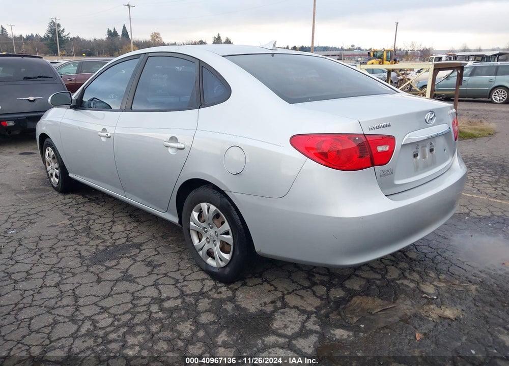 2010 HYUNDAI ELANTRA BLUE VIN: KMHDU4AD4AU019221
